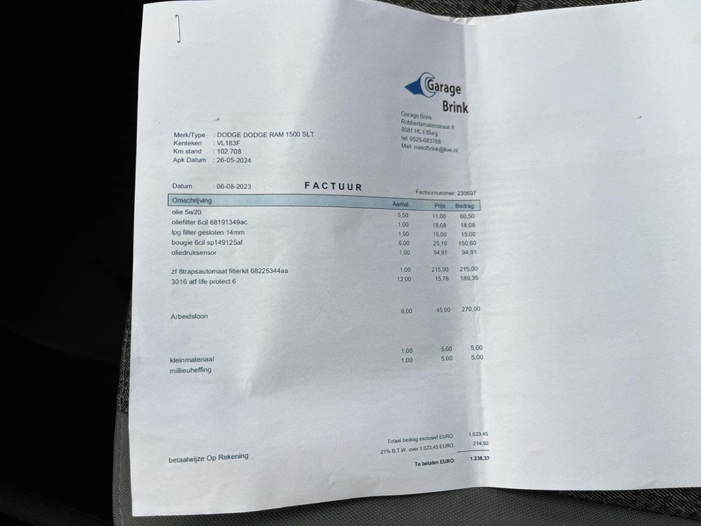 37700093-10.jpg