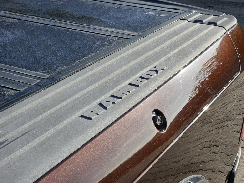 37700093-32.jpg