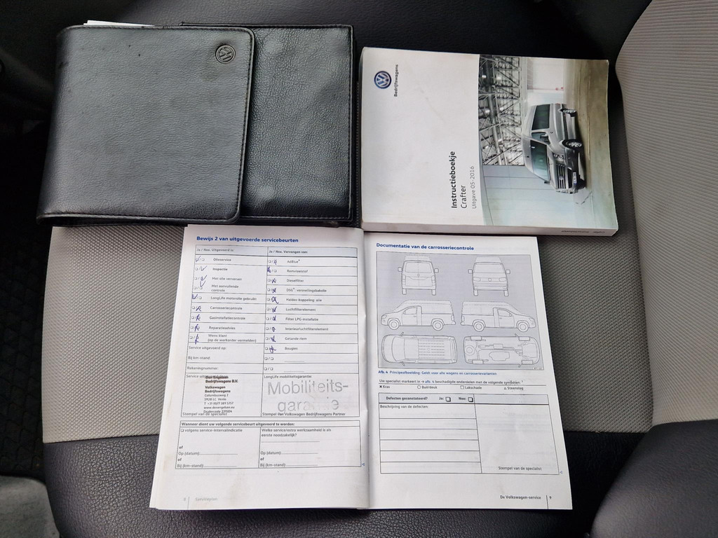 37887463-11.jpg