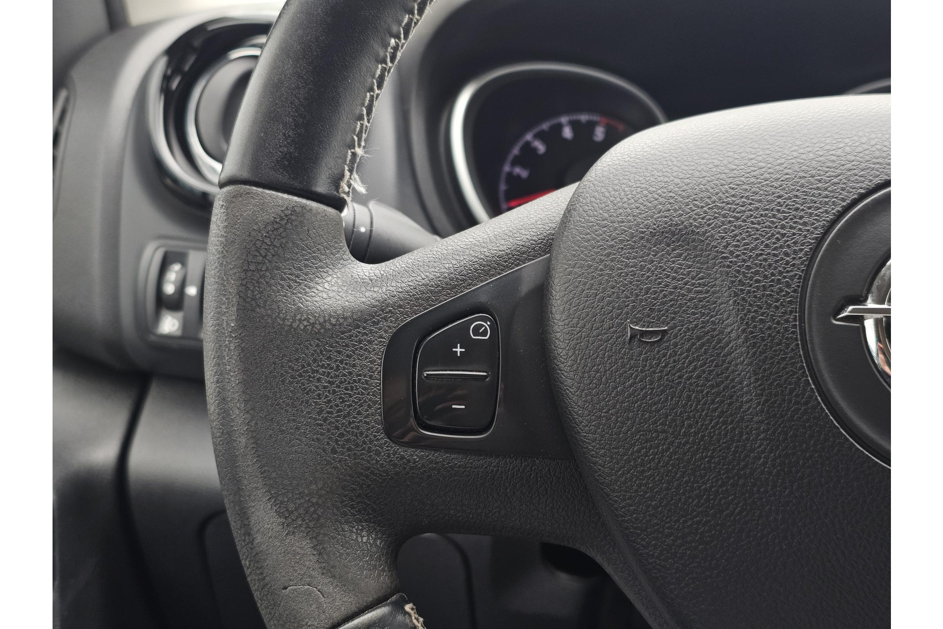 Opel Vivaro 1.6 CDTI L2H1 125PK 5 PERS SPORT CRUISE CAMERA NAV 39250978-13.jpg | Autobedrijf Gerard Vulink