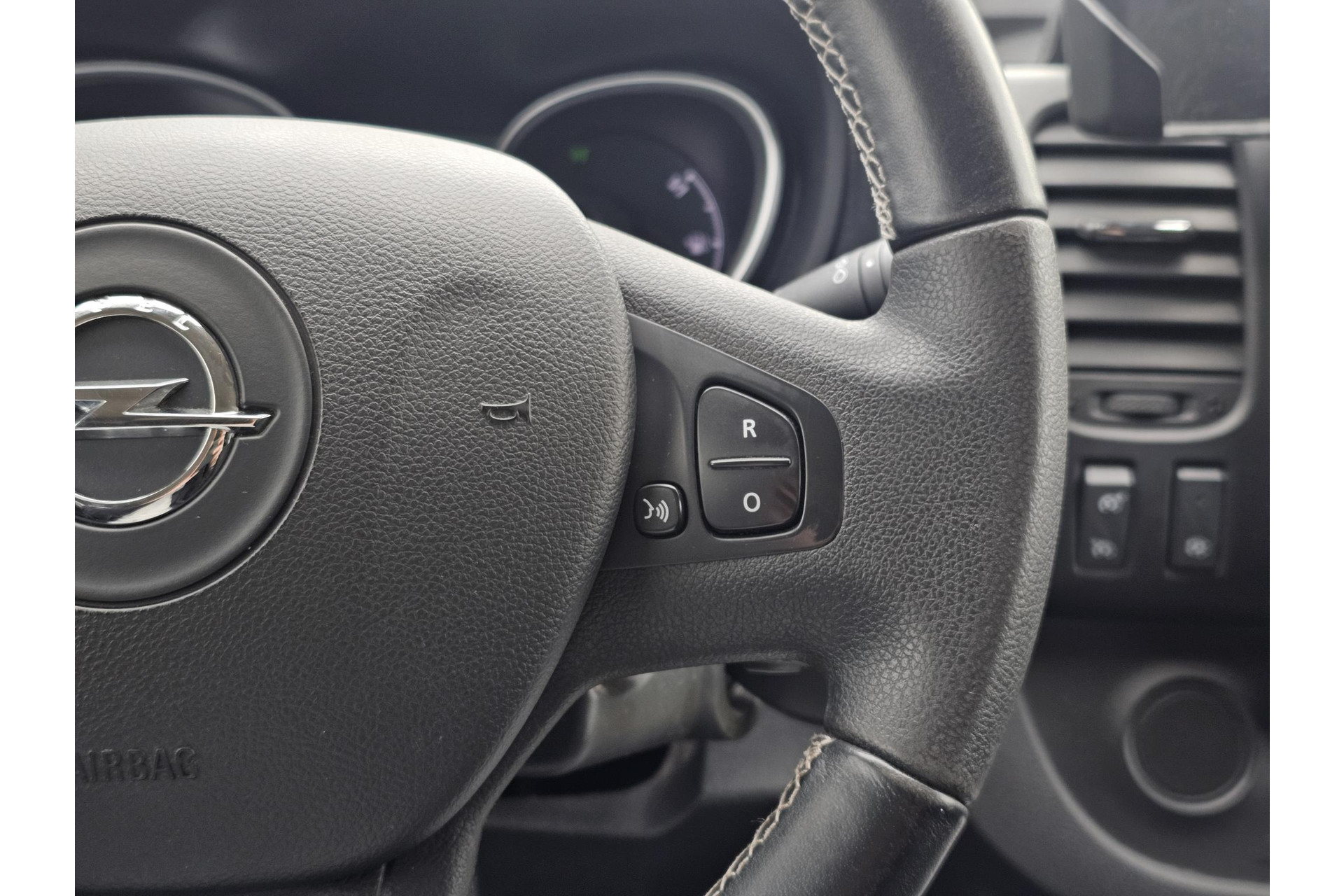 Opel Vivaro 1.6 CDTI L2H1 125PK 5 PERS SPORT CRUISE CAMERA NAV 39250978-14.jpg | Autobedrijf Gerard Vulink