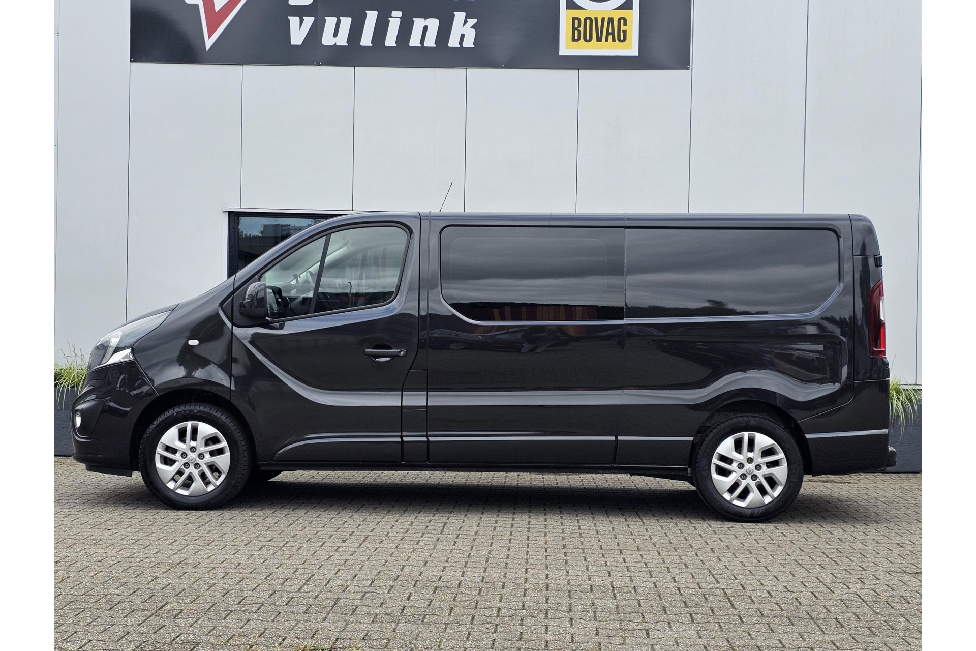 Opel Vivaro 1.6 CDTI L2H1 125PK 5 PERS SPORT CRUISE CAMERA NAV 39250978-3.jpg | Autobedrijf Gerard Vulink