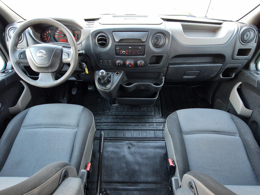 41191612-8.jpg