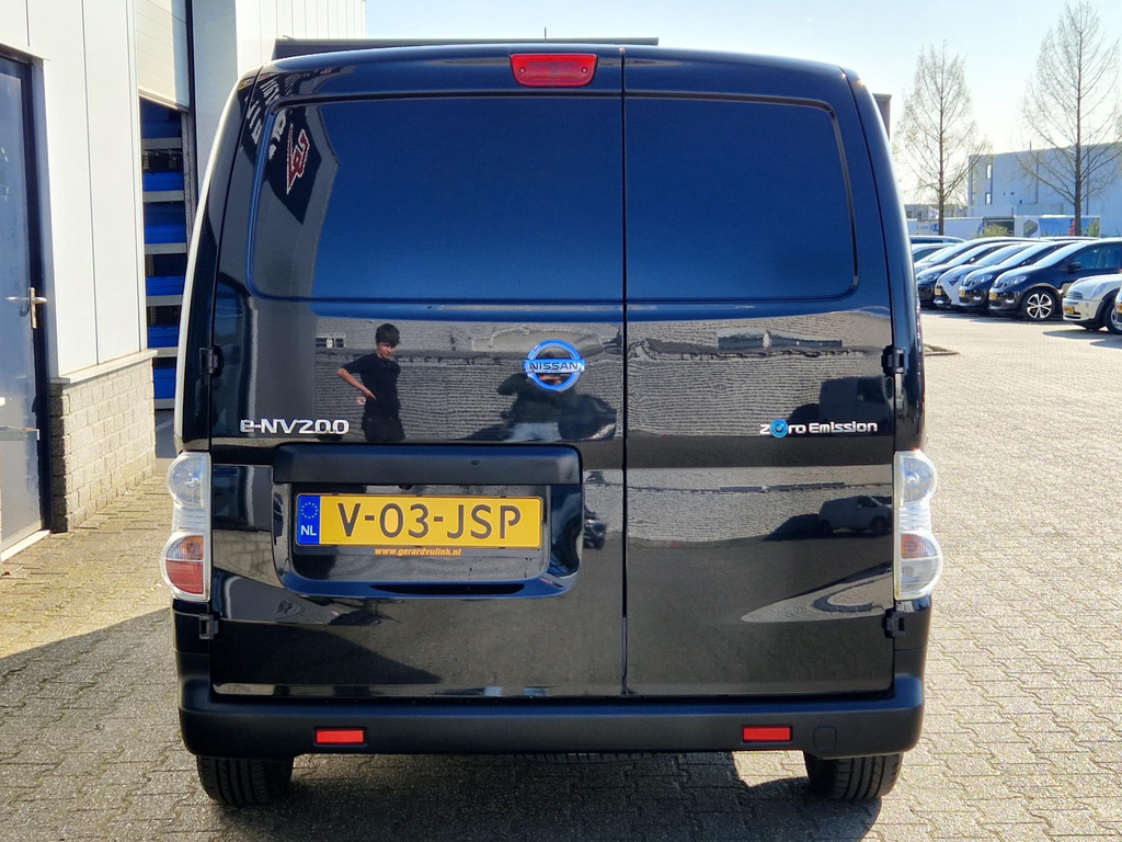 41296349-26.jpg