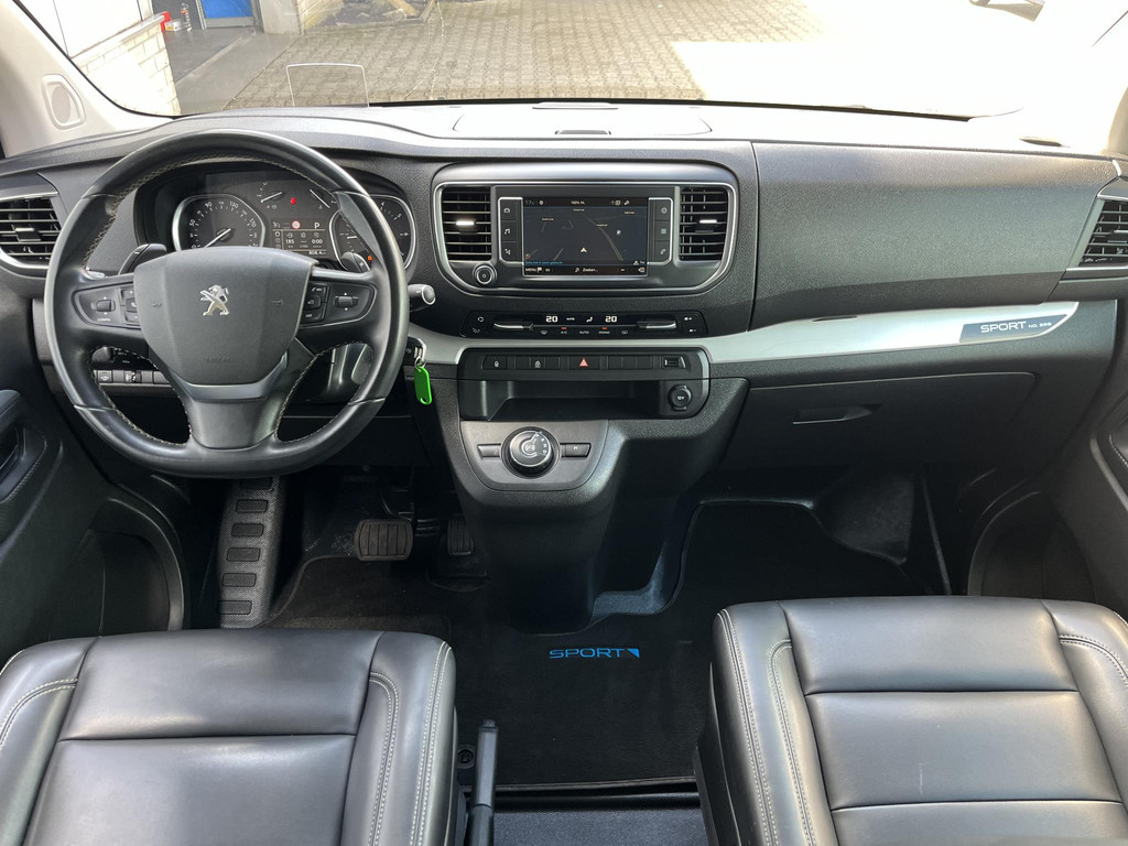 41529819-6.jpg
