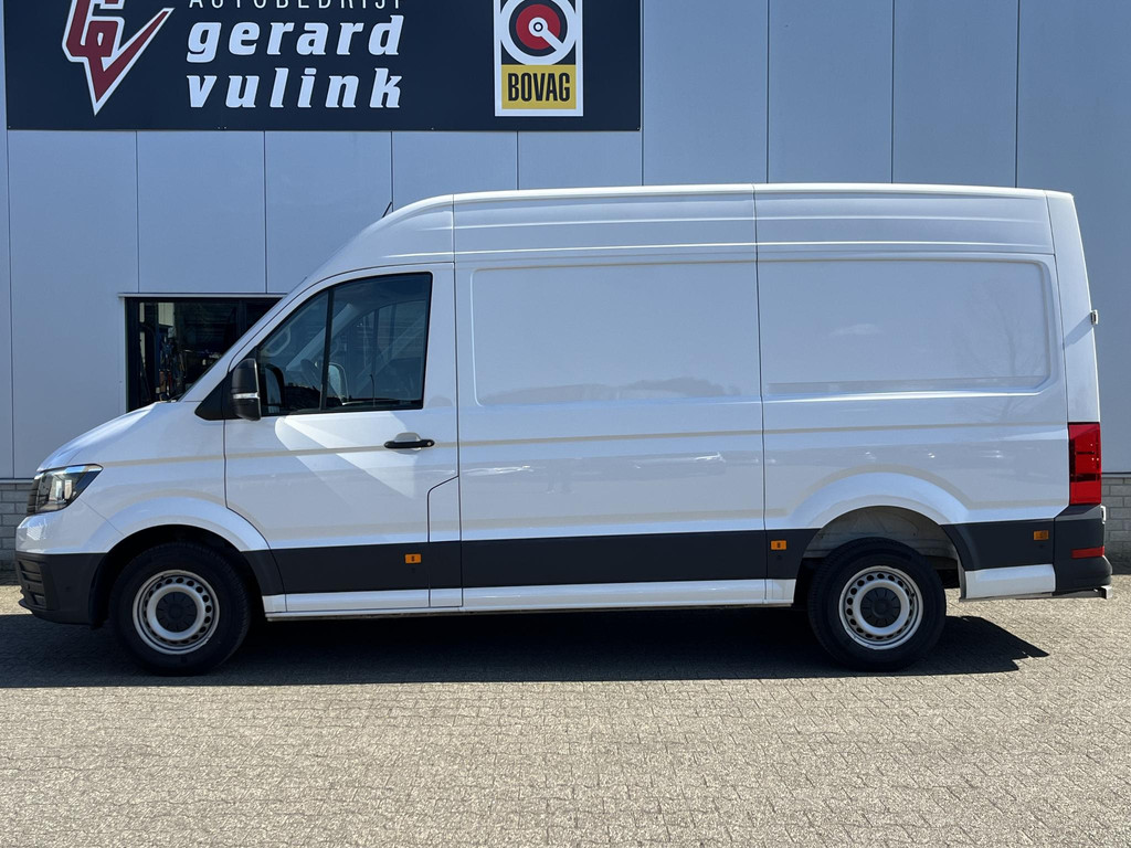 41560556-2.jpg