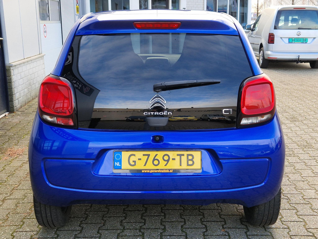 41708223-22.jpg