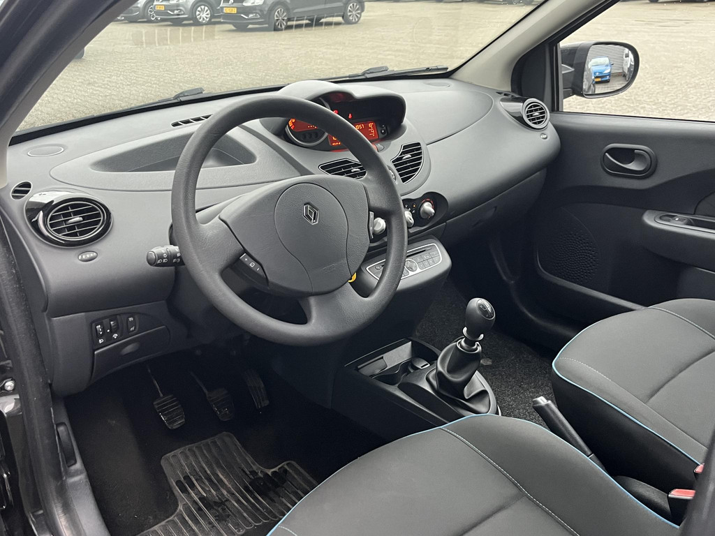 42168994-5.jpg