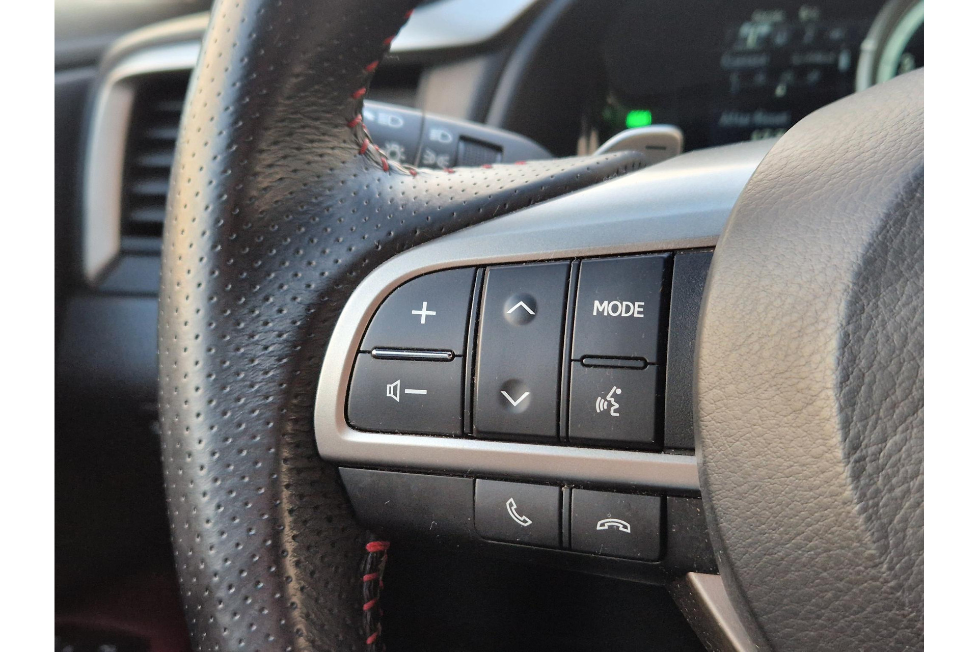 Lexus RX 450h 4WD F Sport Line MARK LEVINSON TREKHAAK LEER 42295929-15.jpg | Autobedrijf Gerard Vulink