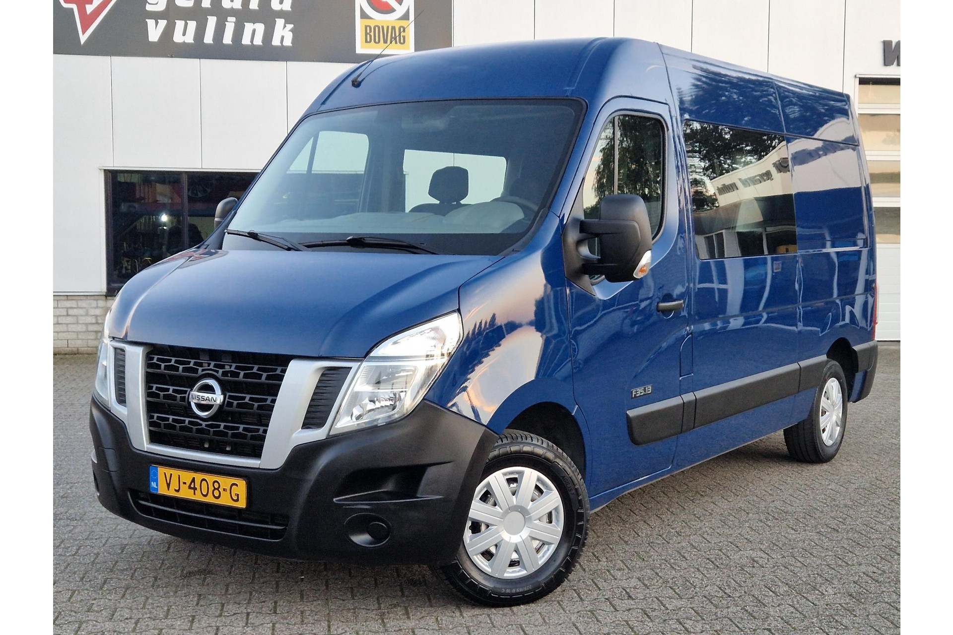 Renault Master 2.3 dCi L2H2 DC 5-PERSOONS AIRCO TREKHAAK 42399205-1.jpg | Autobedrijf Gerard Vulink