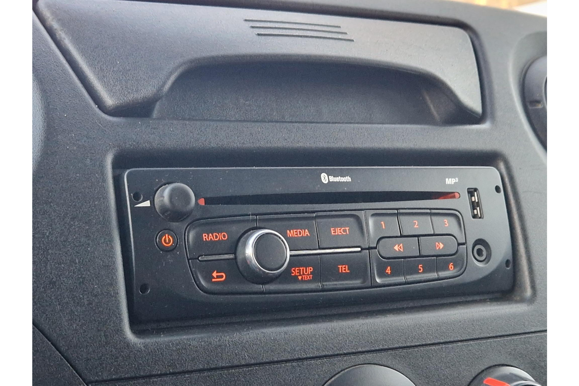 Renault Master 2.3 dCi L2H2 DC 5-PERSOONS AIRCO TREKHAAK 42399205-14.jpg | Autobedrijf Gerard Vulink