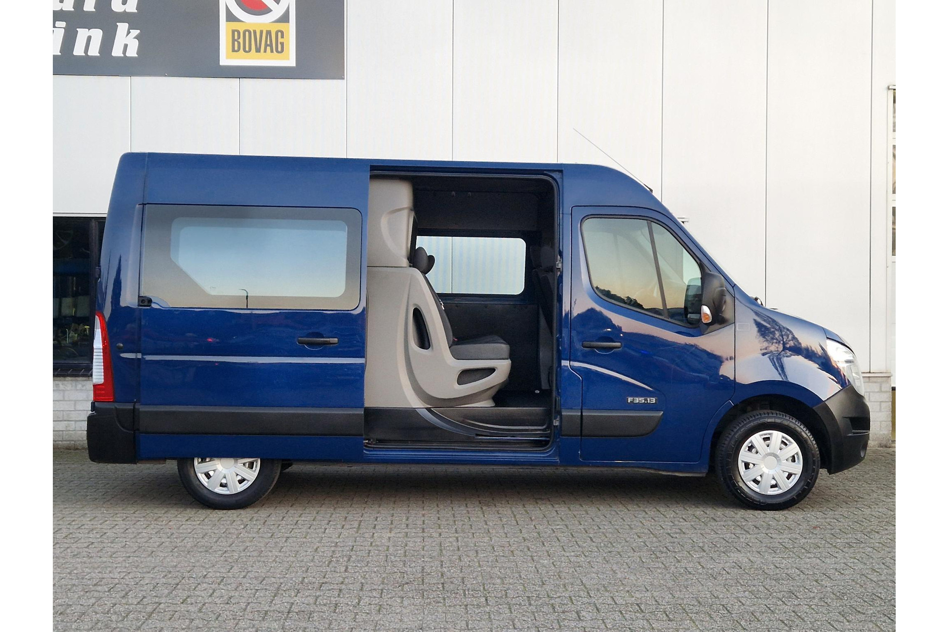 Renault Master 2.3 dCi L2H2 DC 5-PERSOONS AIRCO TREKHAAK 42399205-23.jpg | Autobedrijf Gerard Vulink