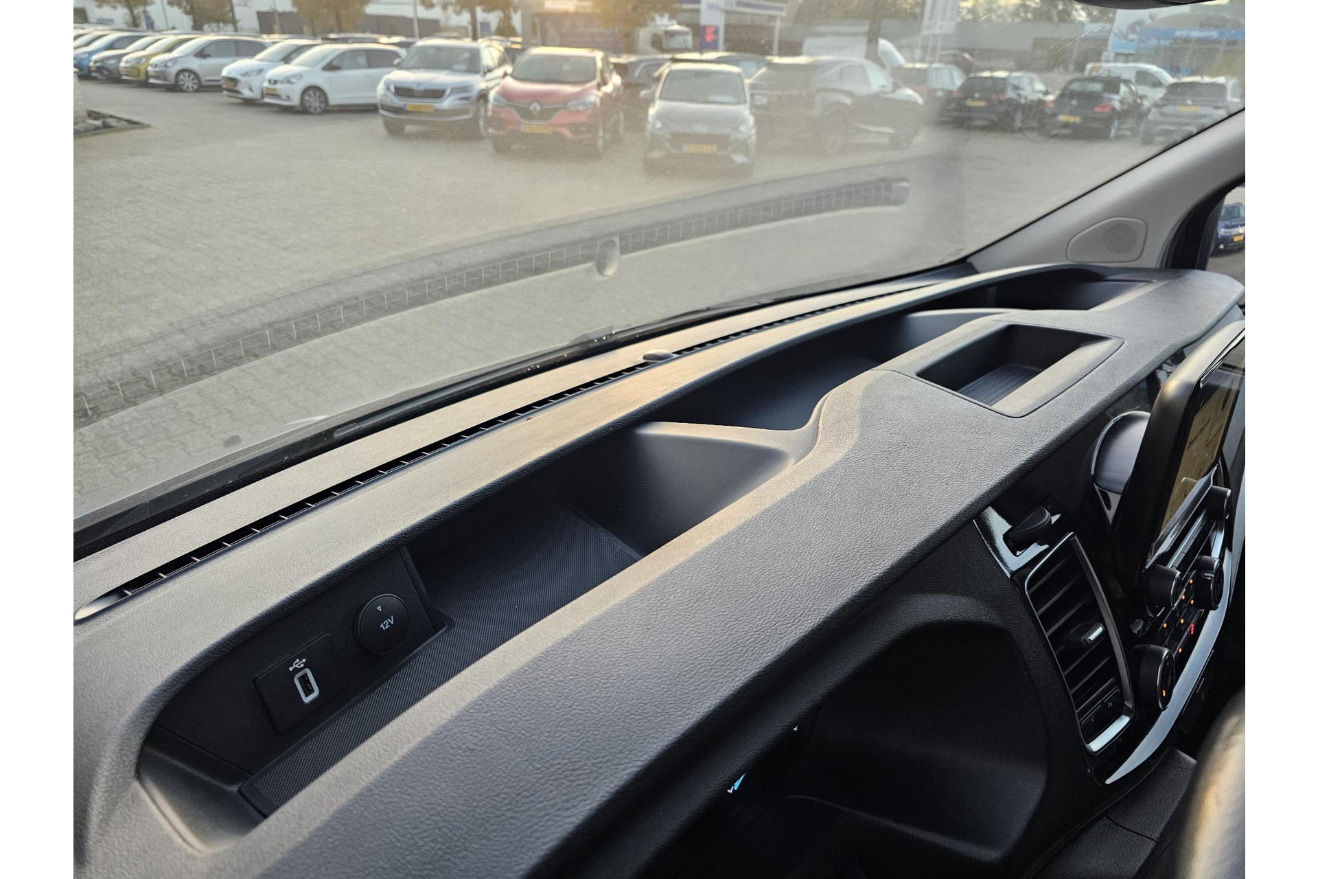 Ford Transit Custom Sport 2.0 TDCI 170PK L2H1 AUTOMAAT CAMERA ADAPTIVE 42860404-16.jpg | Autobedrijf Gerard Vulink