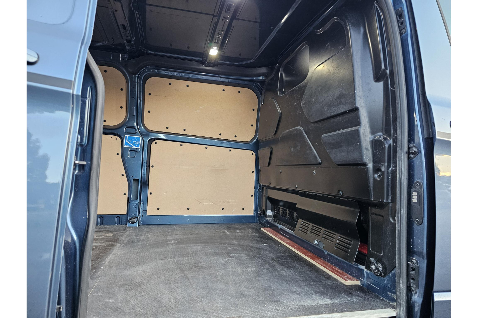 Ford Transit Custom Sport 2.0 TDCI 170PK L2H1 AUTOMAAT CAMERA ADAPTIVE 42860404-23.jpg | Autobedrijf Gerard Vulink