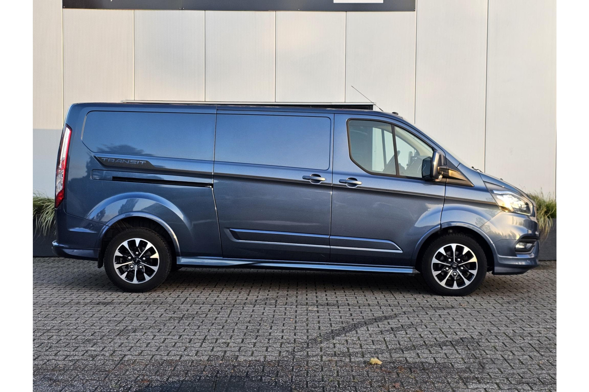 Ford Transit Custom Sport 2.0 TDCI 170PK L2H1 AUTOMAAT CAMERA ADAPTIVE 42860404-27.jpg | Autobedrijf Gerard Vulink