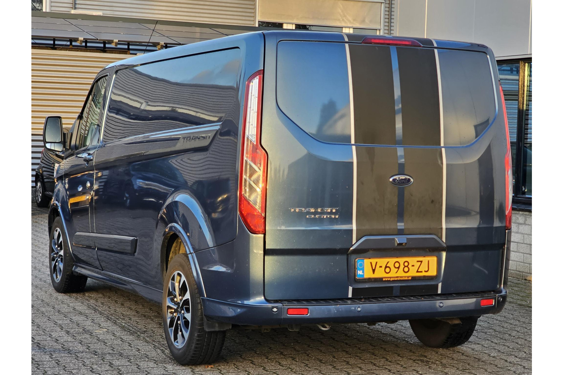 Ford Transit Custom Sport 2.0 TDCI 170PK L2H1 AUTOMAAT CAMERA ADAPTIVE 42860404-4.jpg | Autobedrijf Gerard Vulink