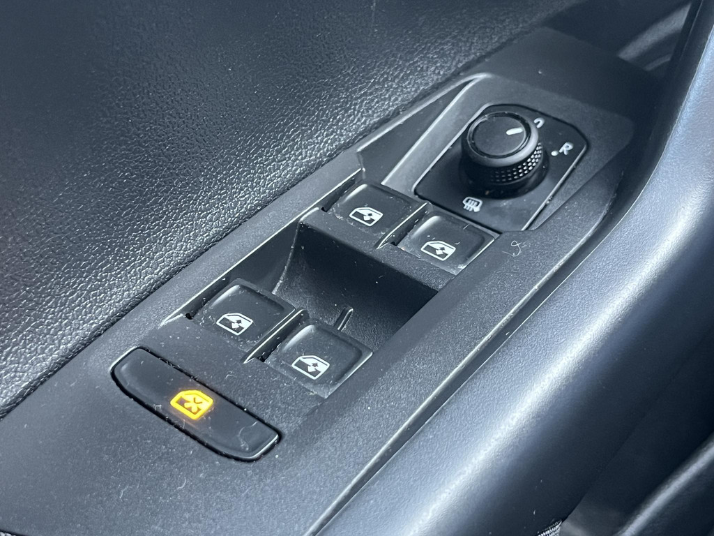 43315834-14.jpg