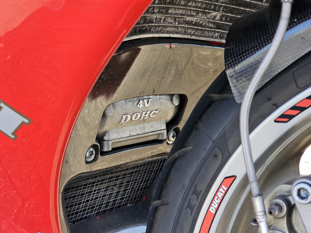 43576821-18.jpg