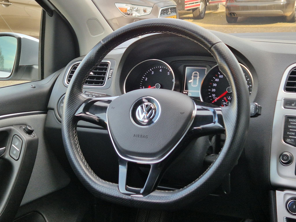 43913551-14.jpg