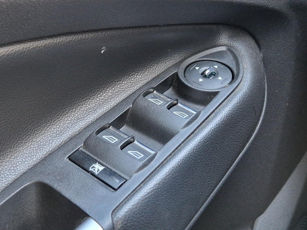 44248072-19.jpg