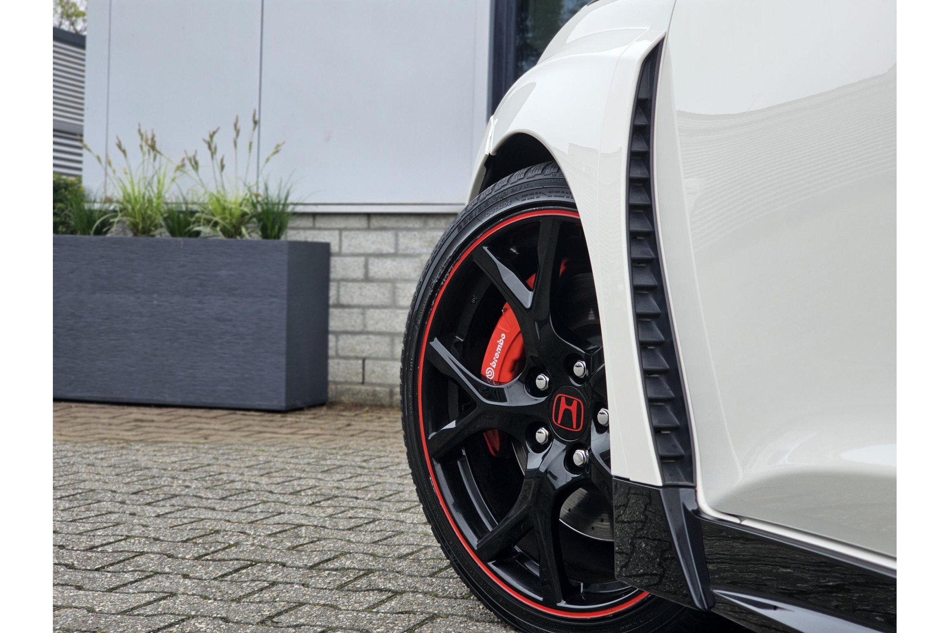 Honda Civic 2.0 Type R GT | 310 PK 400NM | BREMBO NAV CRUISE 44480729-30.jpg | Autobedrijf Gerard Vulink