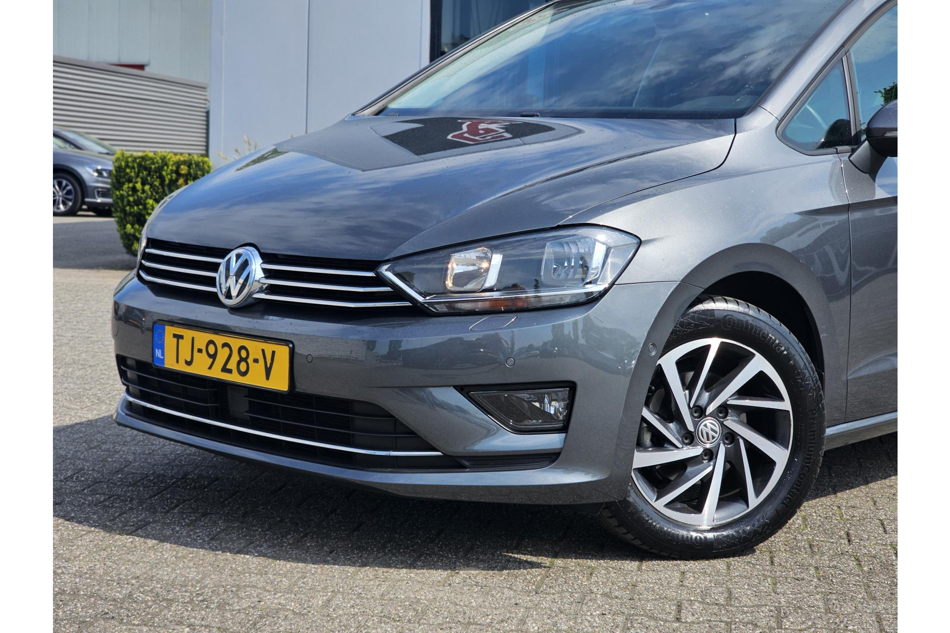 Volkswagen Golf Sportsvan 1.2 TSI DSG Sound ADAPTIVE CRUISE STOELVERW 44683855-1.jpg | Autobedrijf Gerard Vulink