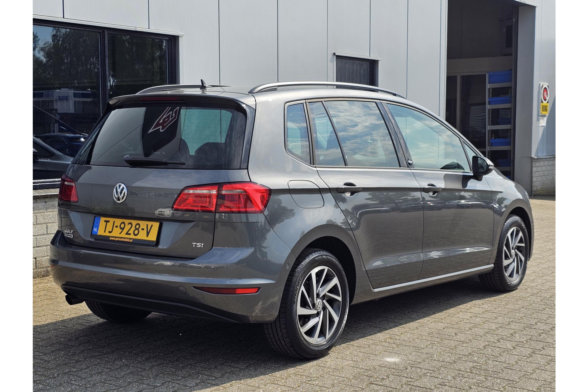 Volkswagen Golf Sportsvan 1.2 TSI DSG Sound ADAPTIVE CRUISE STOELVERW 44683855-25.jpg | Autobedrijf Gerard Vulink