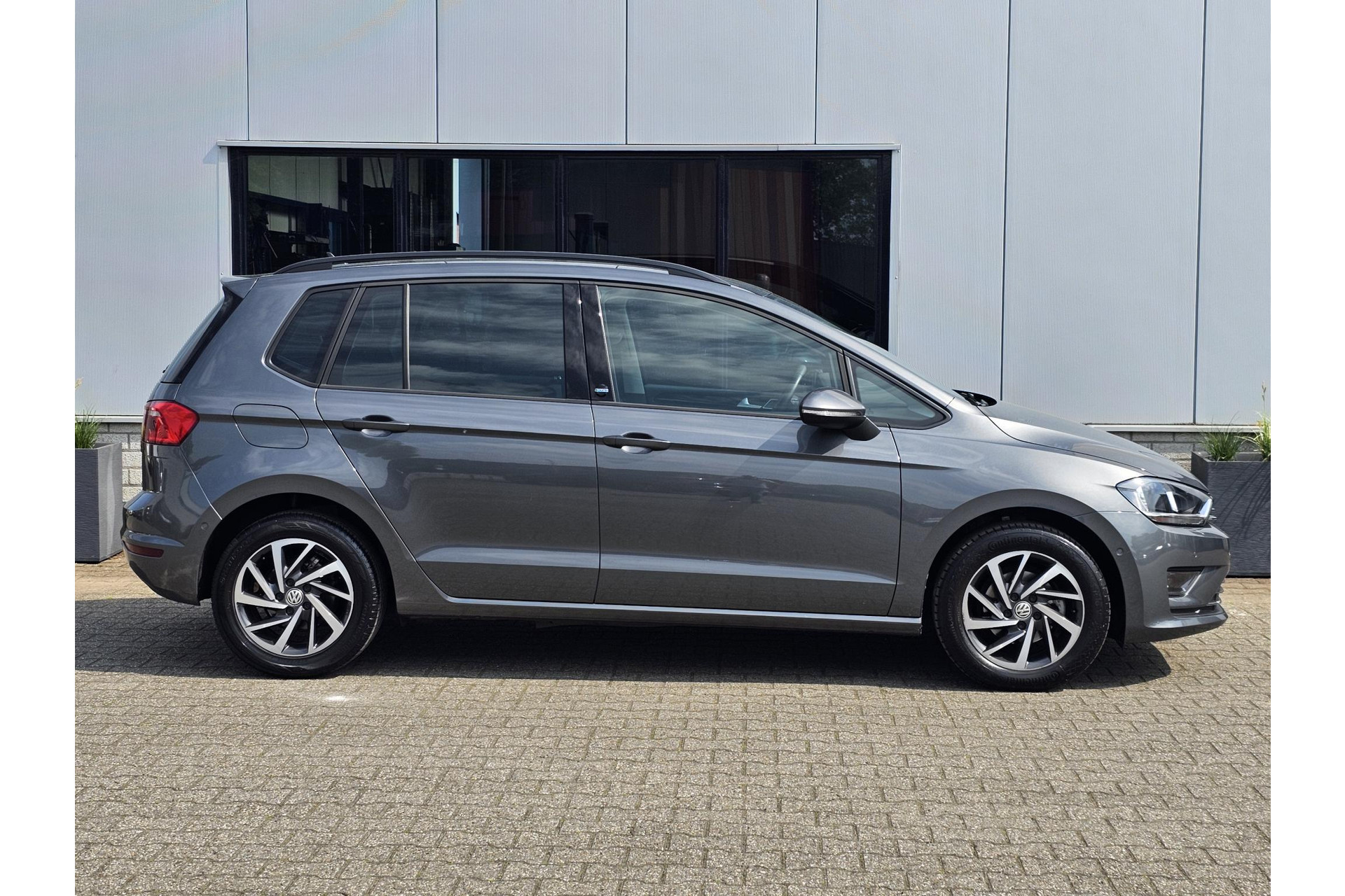 Volkswagen Golf Sportsvan 1.2 TSI DSG Sound ADAPTIVE CRUISE STOELVERW 44683855-26.jpg | Autobedrijf Gerard Vulink