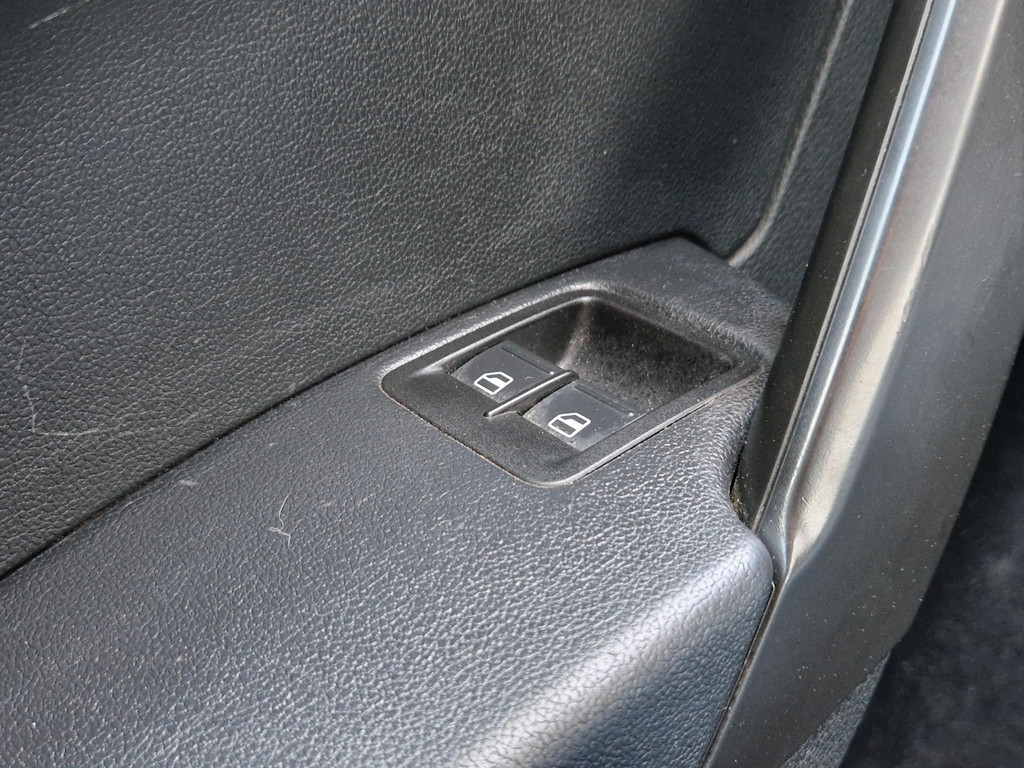 44887513-20.jpg