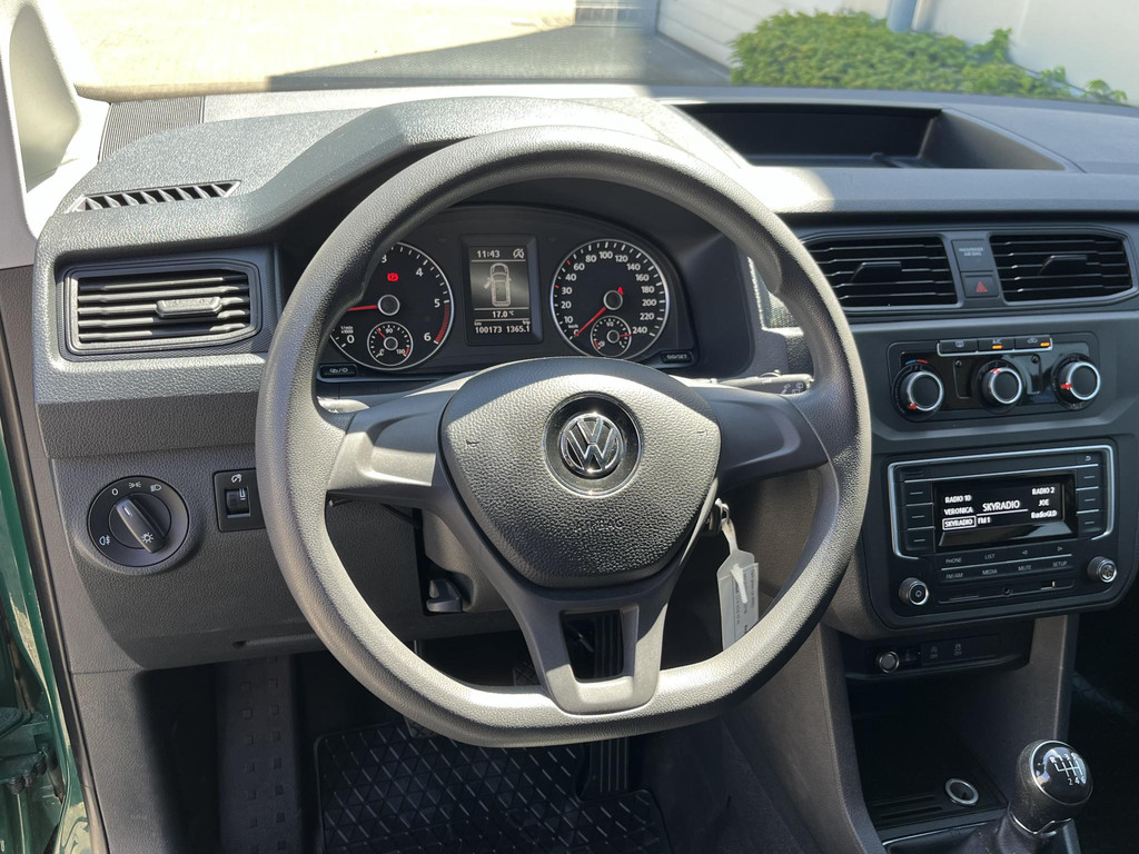 44989871-7.jpg