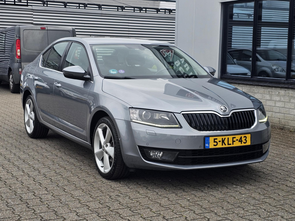 45262863-28.jpg
