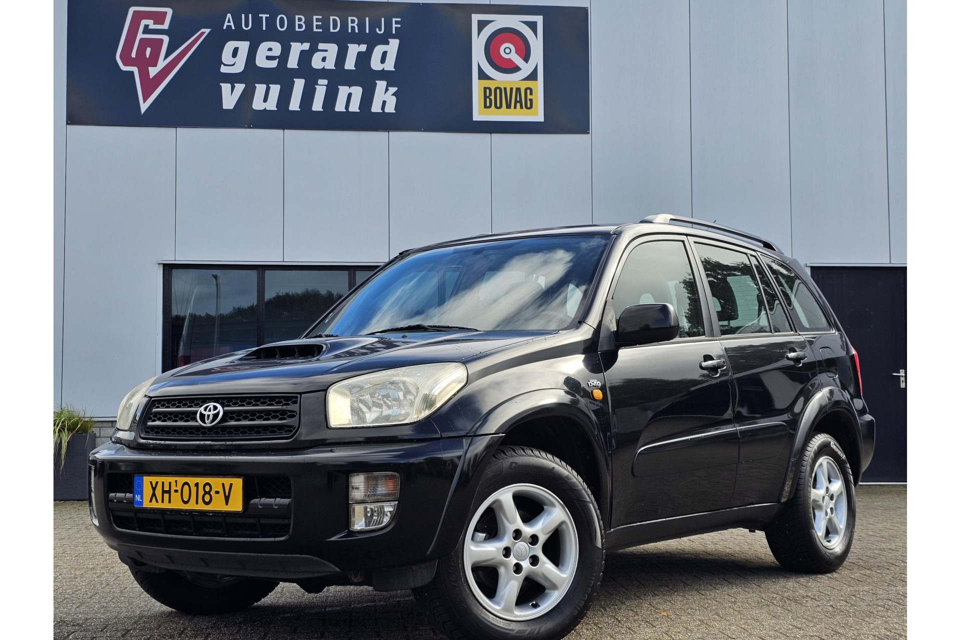 Toyota RAV4 2.0 D4-D Luna TREKHAAK AIRCO CRUISE LMV 5 PERS. 45578794-0.jpg | Autobedrijf Gerard Vulink