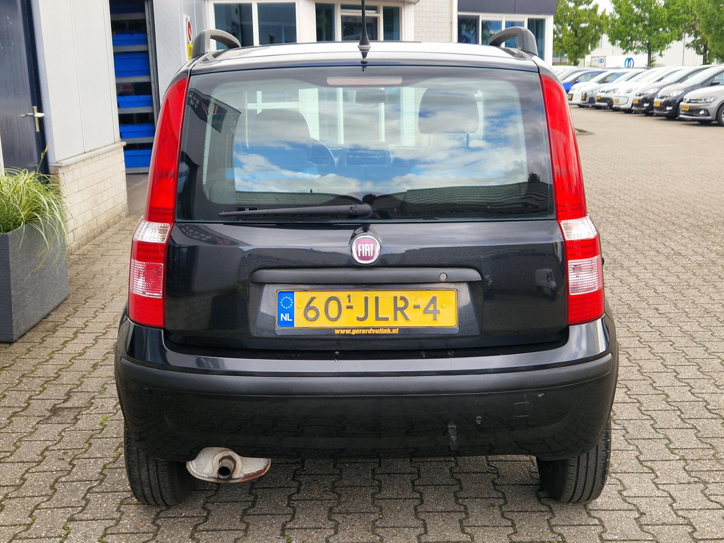 45601287-16.jpg