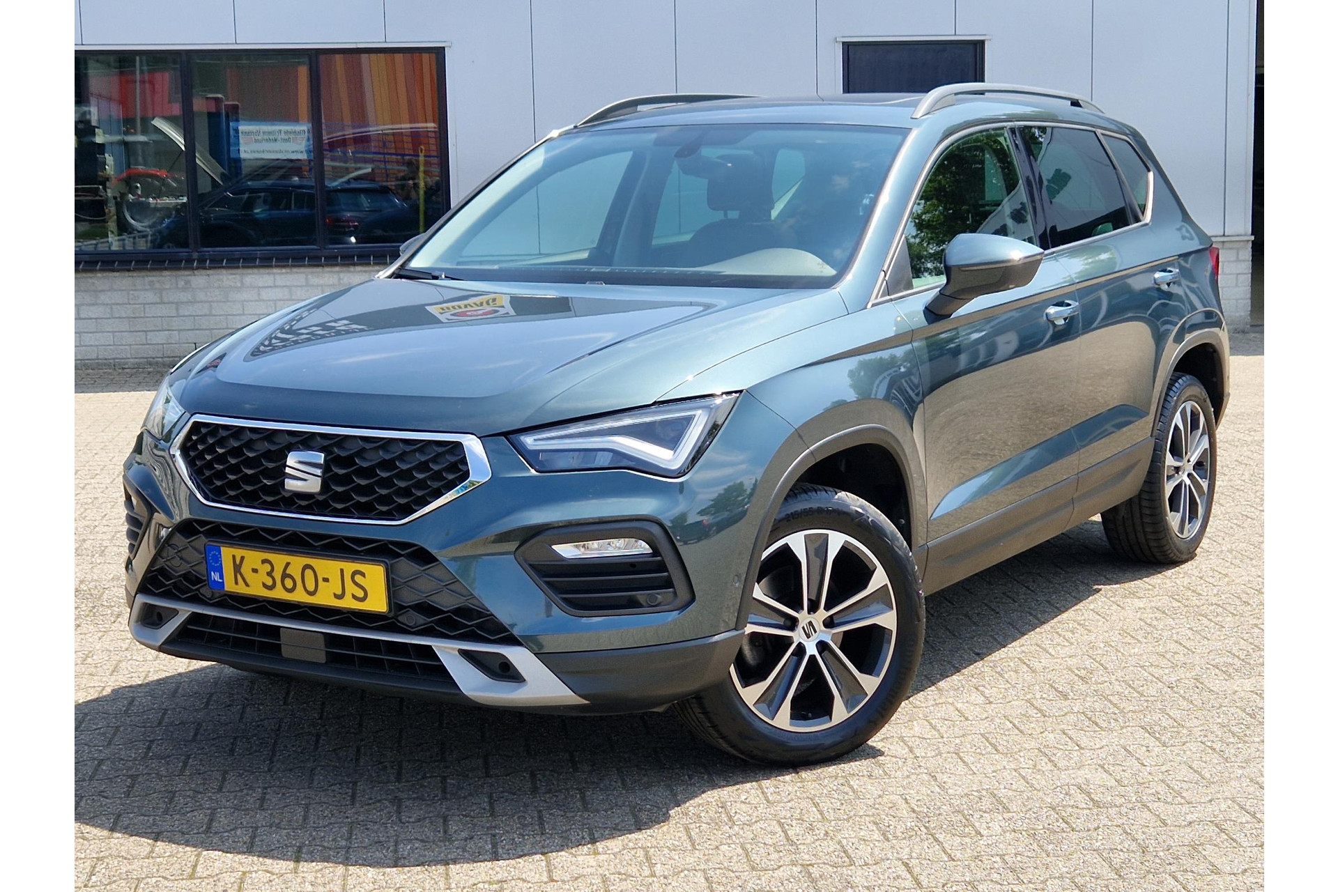 SEAT Ateca 1.5 TSI Style Business Intens CAMERA PANO CARPLAY 45684041-1.jpg | Autobedrijf Gerard Vulink