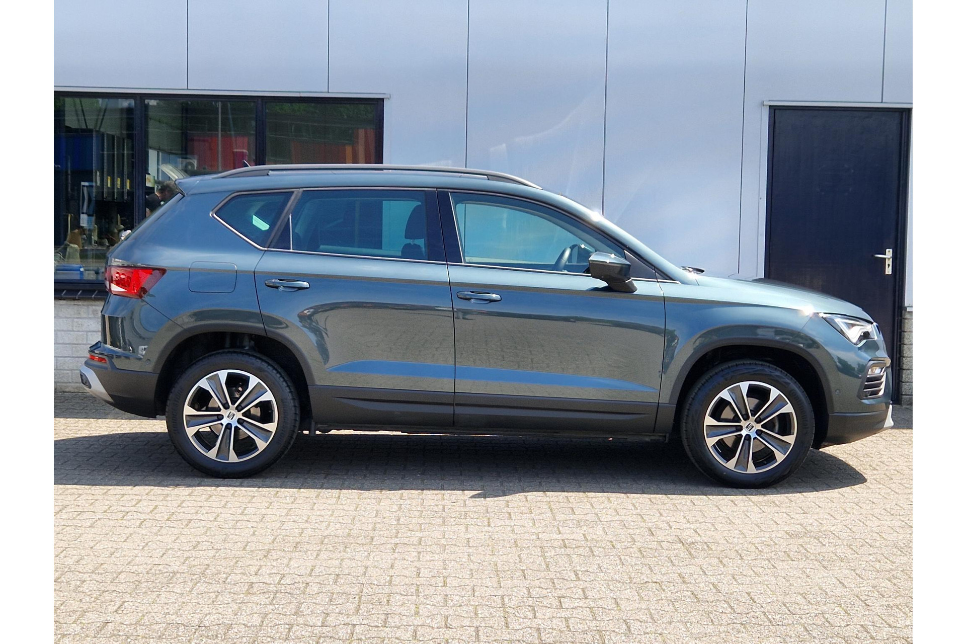 SEAT Ateca 1.5 TSI Style Business Intens CAMERA PANO CARPLAY 45684041-30.jpg | Autobedrijf Gerard Vulink