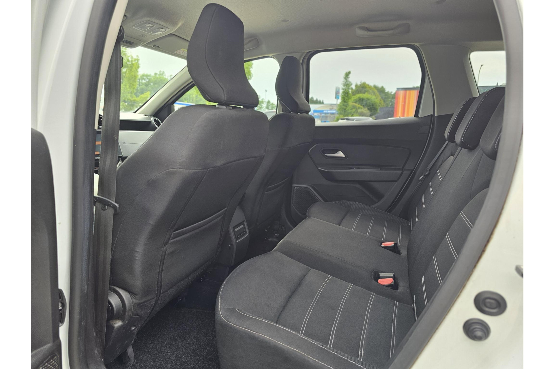 Dacia Duster 1.3 TCe 130PK Prestige TREKHAAK CLIMA CAMERA 45715749-18.jpg | Autobedrijf Gerard Vulink