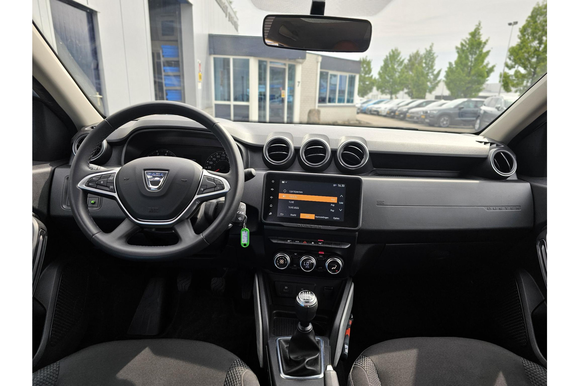 Dacia Duster 1.3 TCe 130PK Prestige TREKHAAK CLIMA CAMERA 45715749-6.jpg | Autobedrijf Gerard Vulink