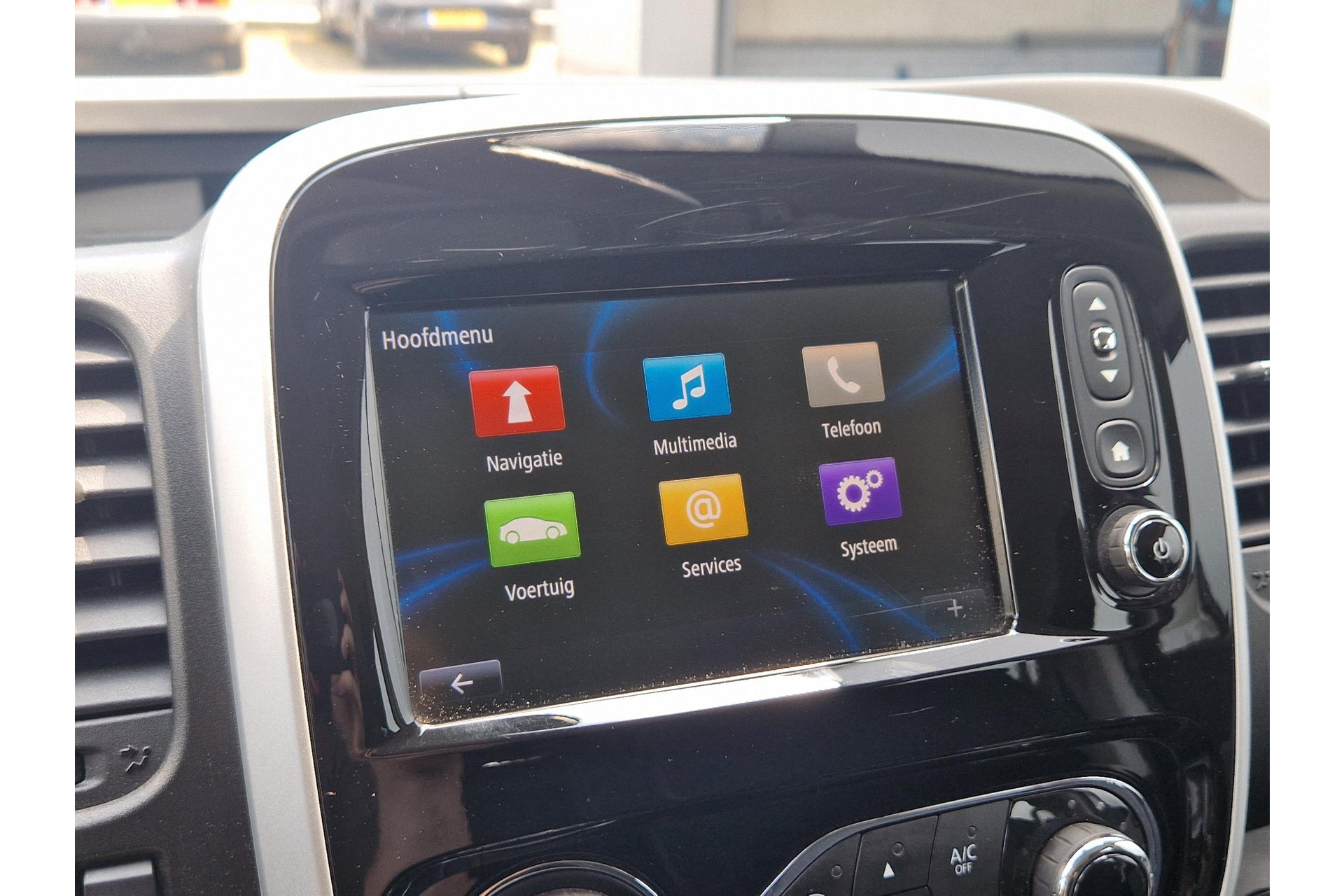 Renault Trafic 1.6 dCi T29 L2H1 5 PERS CLIMA NAV CRUISE TREKHAAK 45789009-12.jpg | Autobedrijf Gerard Vulink