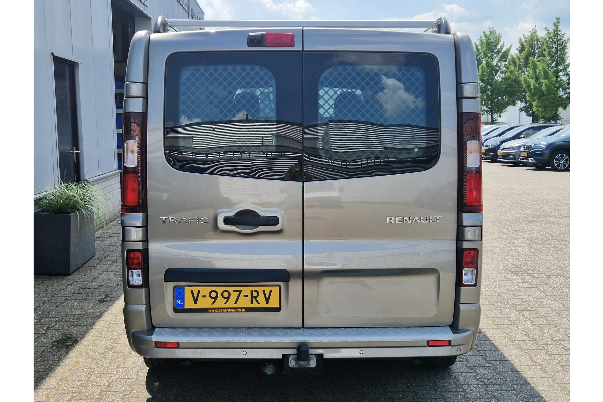 Renault Trafic 1.6 dCi T29 L2H1 5 PERS CLIMA NAV CRUISE TREKHAAK 45789009-19.jpg | Autobedrijf Gerard Vulink
