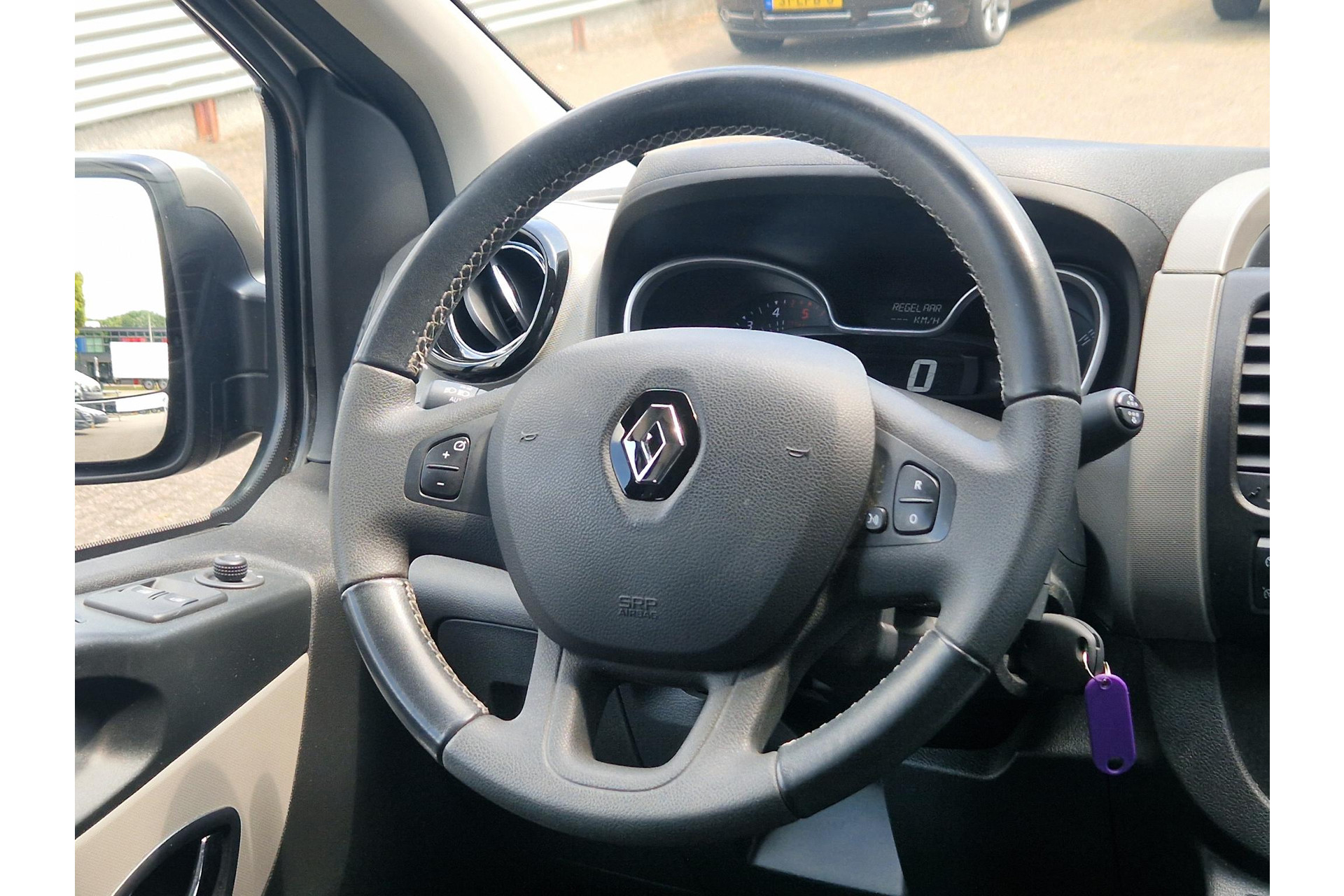 Renault Trafic 1.6 dCi T29 L2H1 5 PERS CLIMA NAV CRUISE TREKHAAK 45789009-7.jpg | Autobedrijf Gerard Vulink