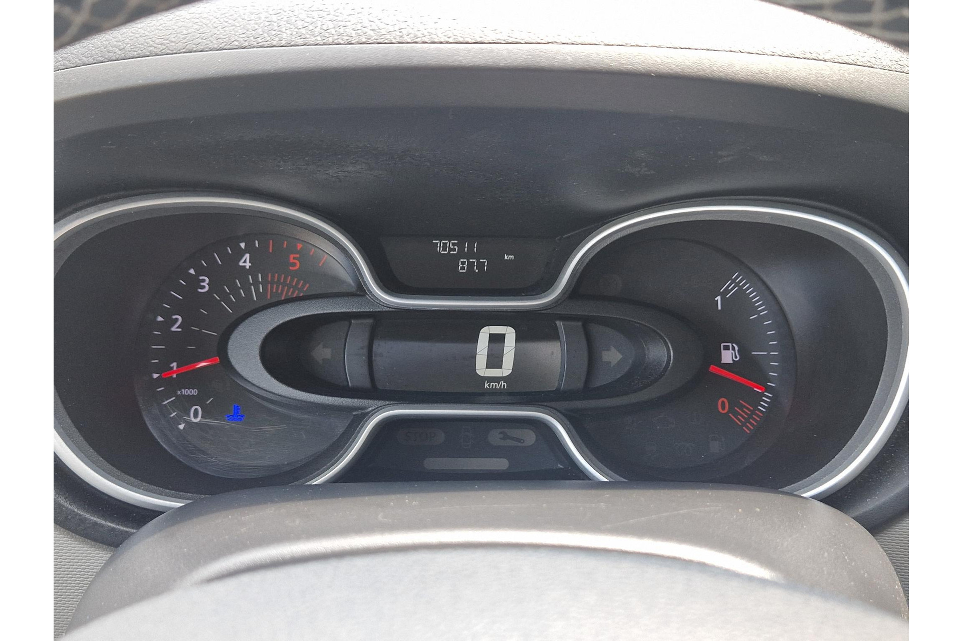 Renault Trafic 1.6 dCi T29 L2H1 5 PERS CLIMA NAV CRUISE TREKHAAK 45789009-8.jpg | Autobedrijf Gerard Vulink