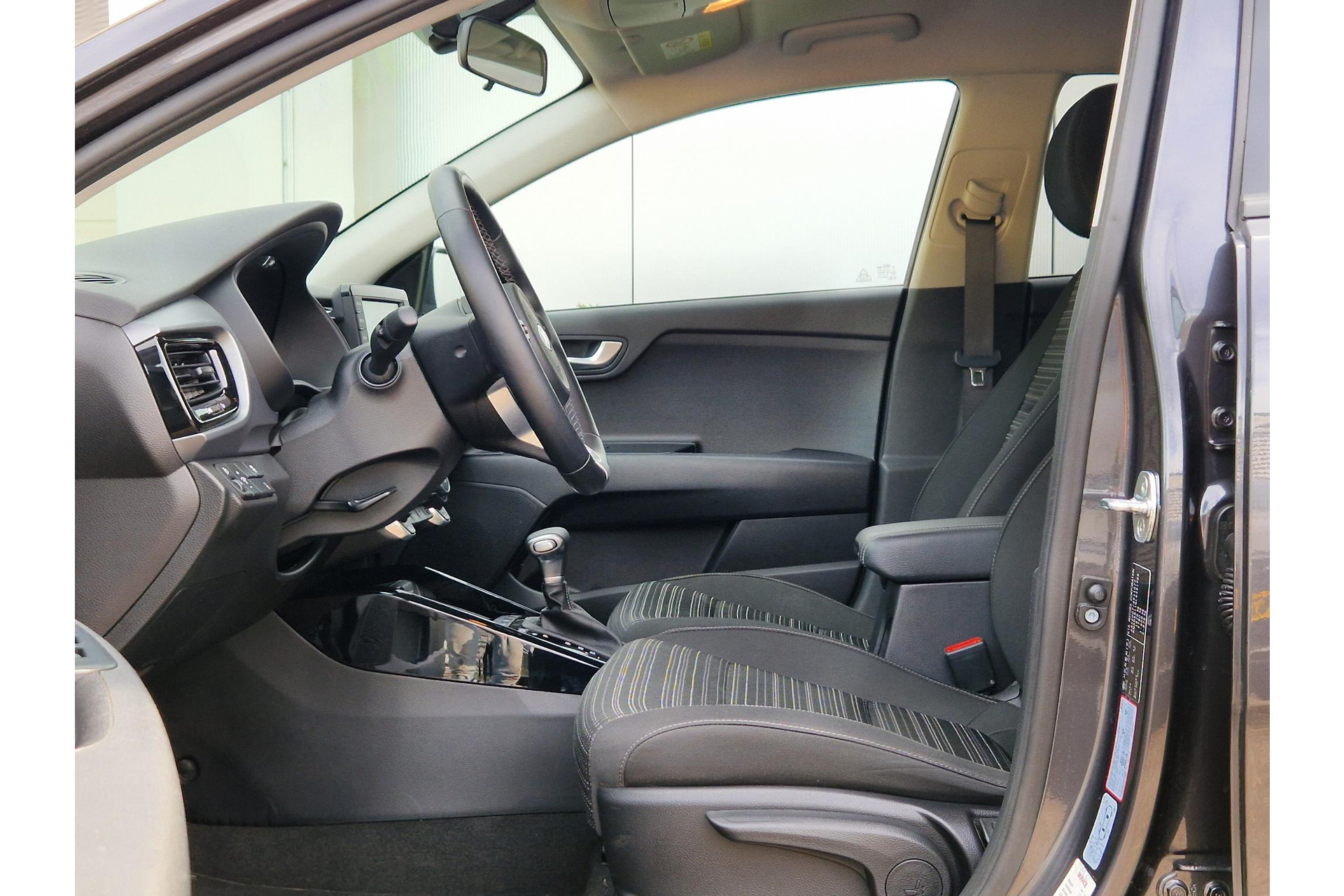 Kia Stonic 1.0 T-GDi DynamicLine CAMERA NAV STOEL/STUURVERW. 45789547-8.jpg | Autobedrijf Gerard Vulink