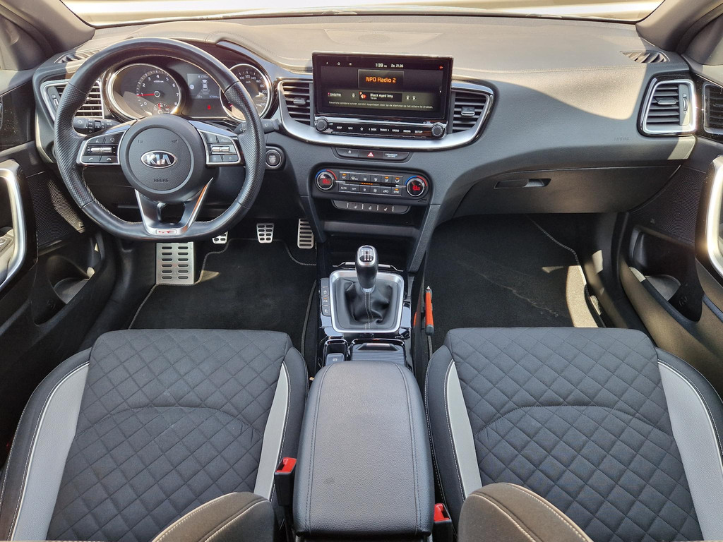 45855840-10.jpg