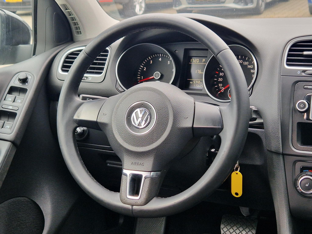 45970076-11.jpg