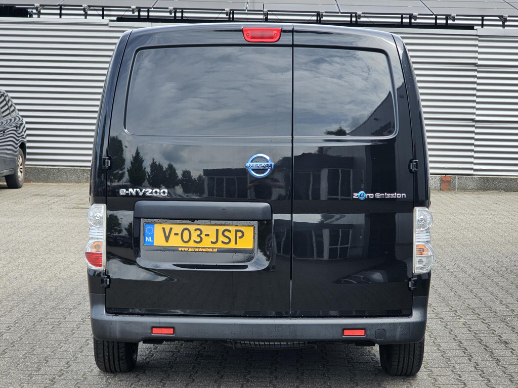 46104127-22.jpg