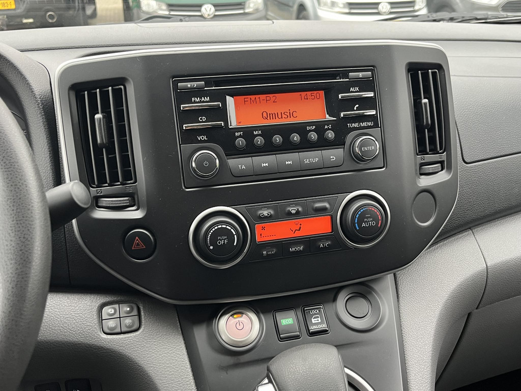 46104525-8.jpg
