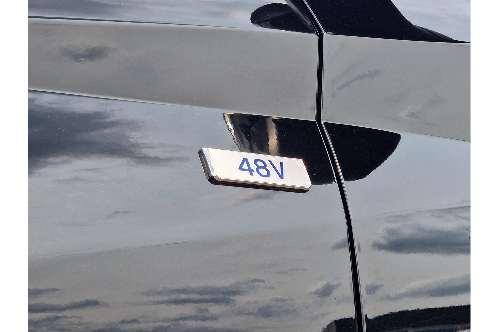 46386453-4.jpg