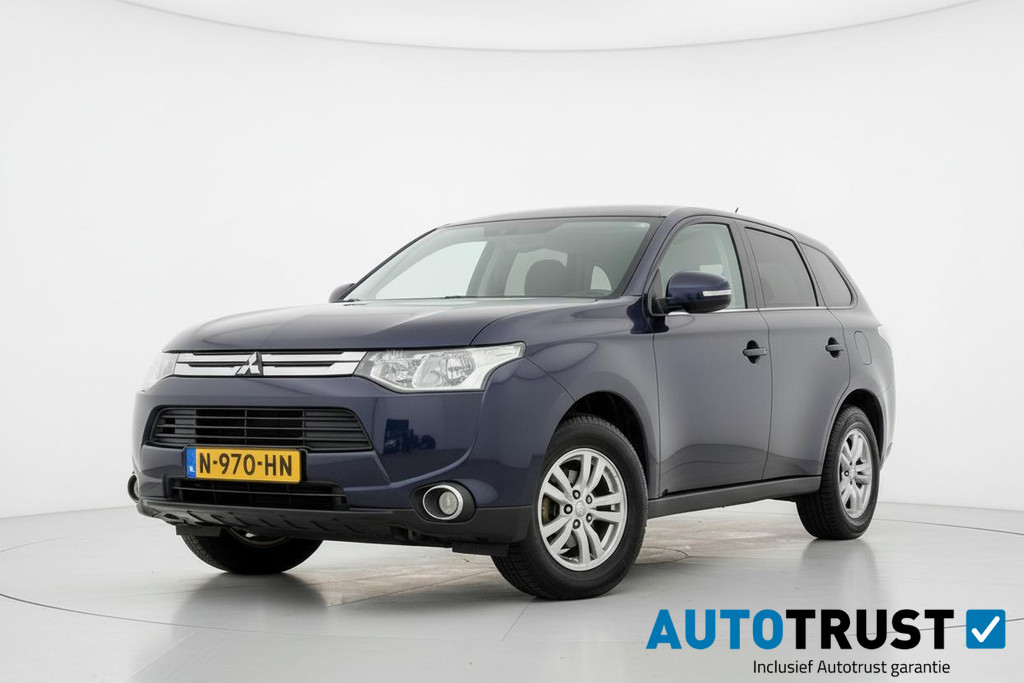 Mitsubishi Outlander 2.0 Business Edition AUTOM TREKHAAK 7PERS CAMERA 46542060-0.jpg | Autobedrijf Gerard Vulink