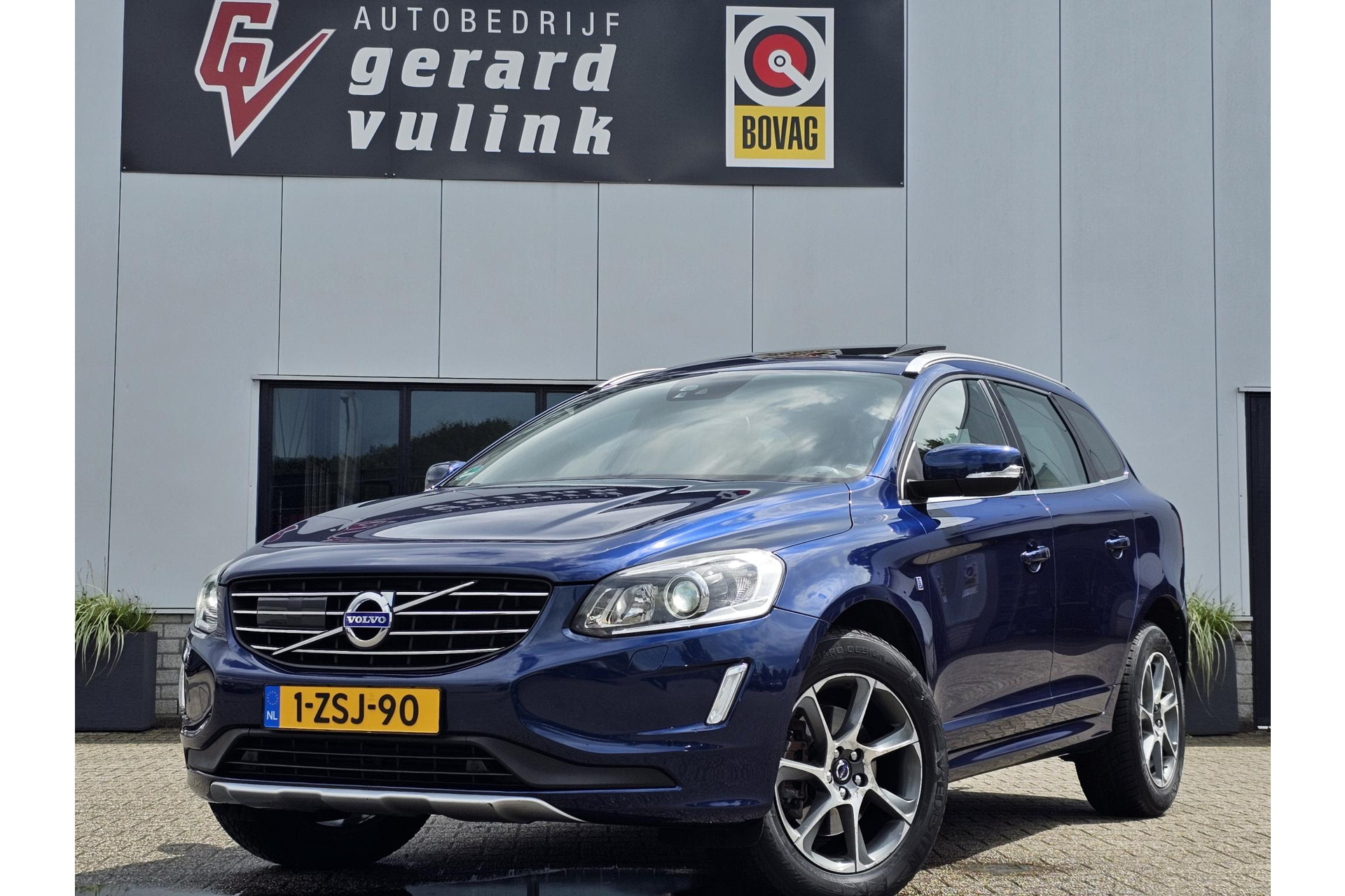 Volvo XC60 2.4 D5 Ocean Race AWD H/K AUDIO BLIS FULL OPTIONS 46783628-0.jpg | Autobedrijf Gerard Vulink