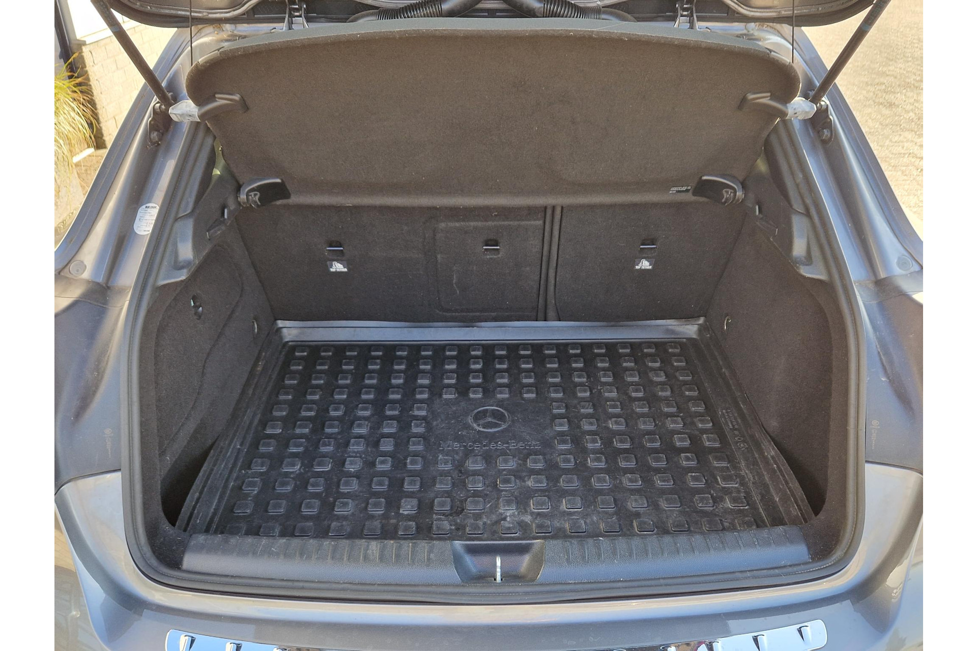 Mercedes-Benz GLA 200 AMG PRESTIGE AUTOMAAT PANO TREKHAAK 47535767-27.jpg | Autobedrijf Gerard Vulink